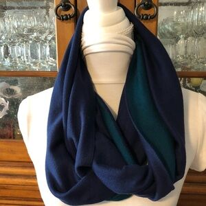 NWT Chico’s Reversible Infinity Scarf